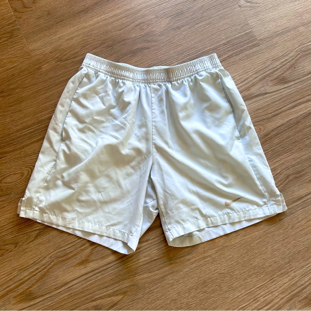 GUC Nike Dri Fit Medium White Athletic Shorts Gym Running School Summer Workout